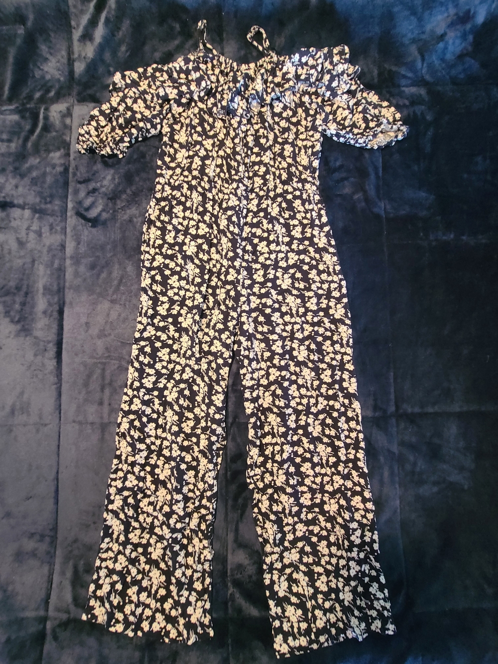 Girls Size 8 Yr Old Floral Off-Shoulder One-Piece Bodysuit - Black & Cream